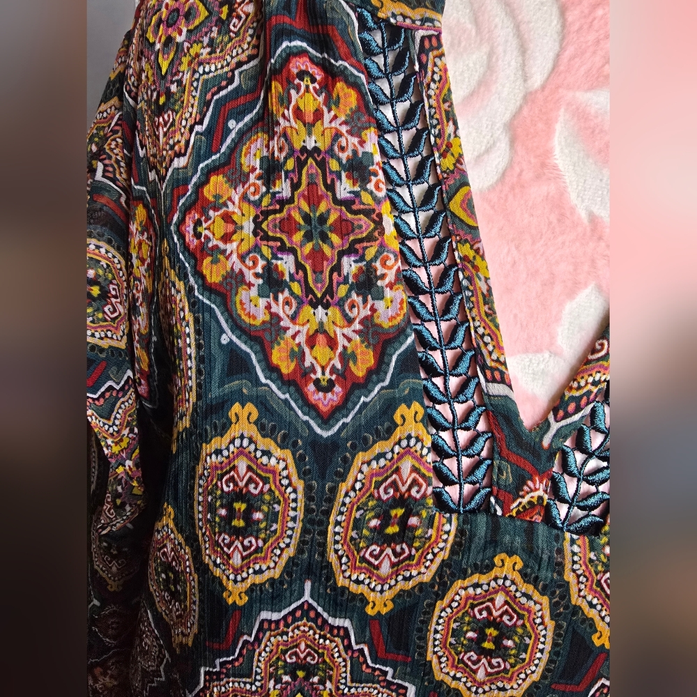 Bohemian Patterned V-Neck Blouse - image 8